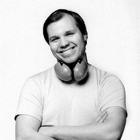 Nicklas Nilsson, Isodoor Bygg- och snickeritjänst